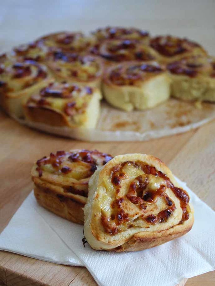 Hawaiian Pizza Scrolls
