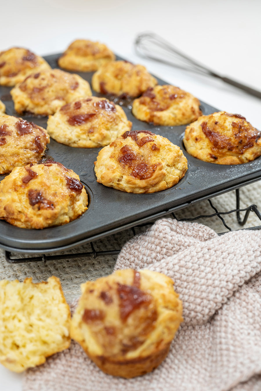 Tomato and Roasted Garlic Muffins