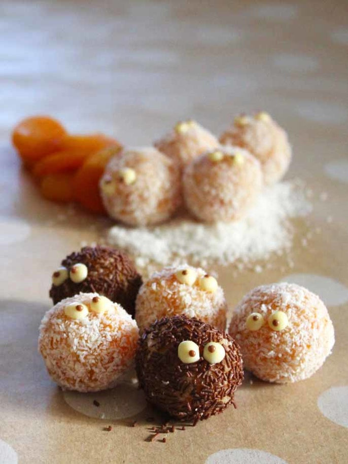 Apricot and Coconut Balls