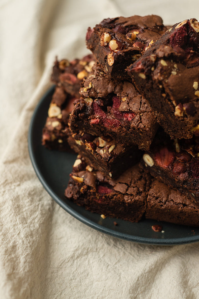 Brownies with Strawberry & Hazelnut